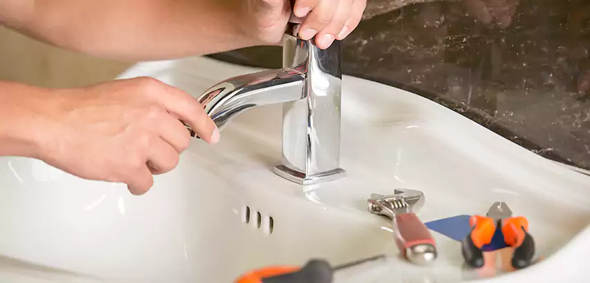 Bathtub Faucet Replacement in Revere